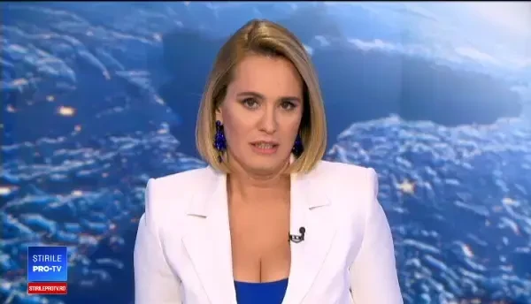 Angelina Jolie, primită de Brigitte Macron la Palatul Elysee din Paris