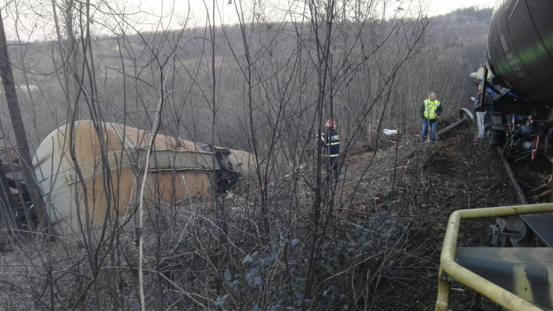 Traficul feroviar oprit după deraiarea unui tren în Mehedinți, reluat după 17 ore