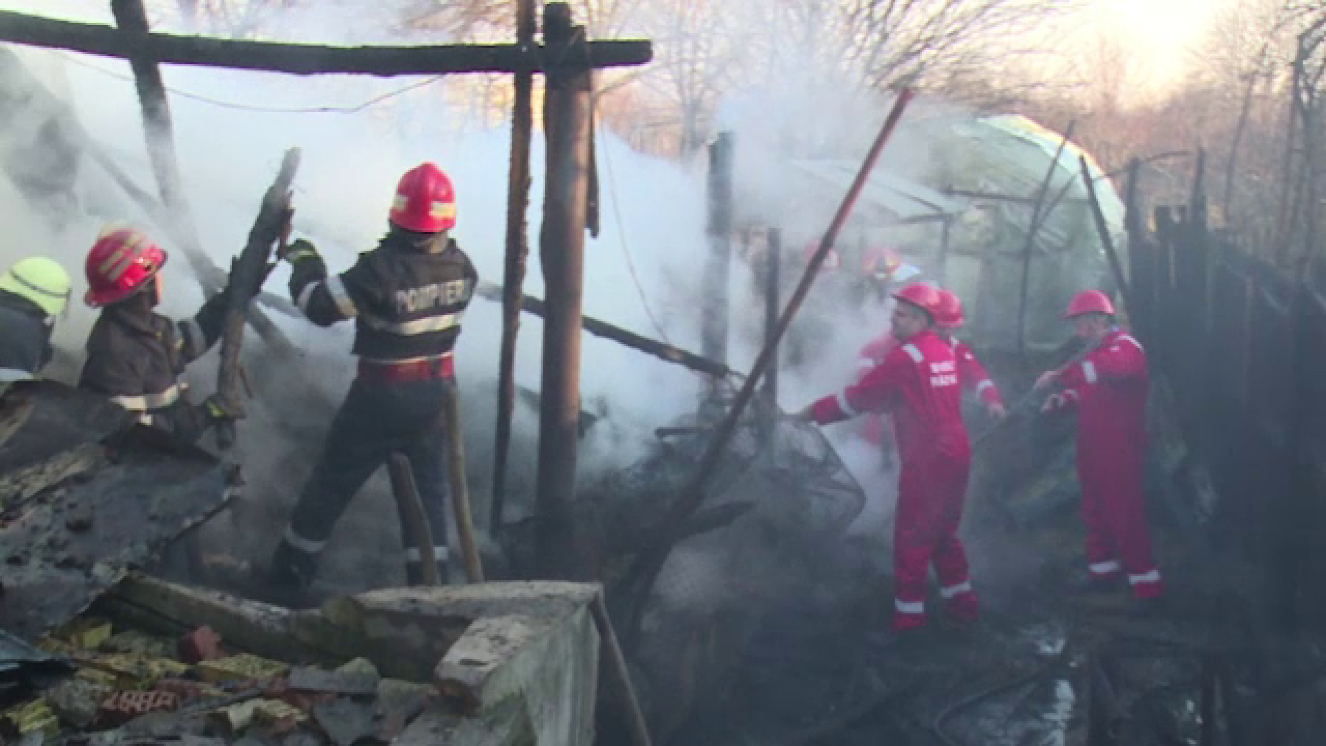 Bătrân din Dâmbovița, rănit grav când încerca să își salveze animalele