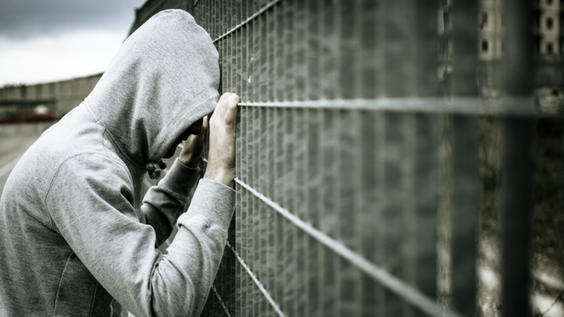 Un fost polițist din SUA a fost condamnat la închisoare pe viață pentru pornografie infantilă