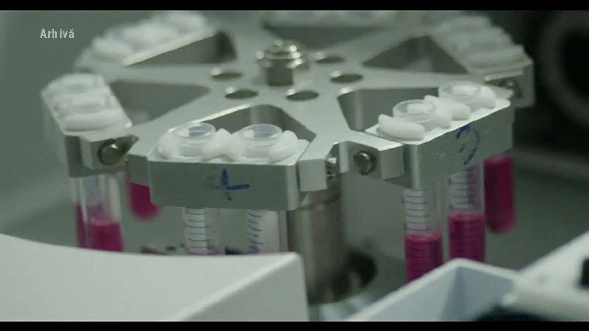 Un tratament revoluţionar, testat de cercetătorii americani, ar putea aduce leacul pentru cancer