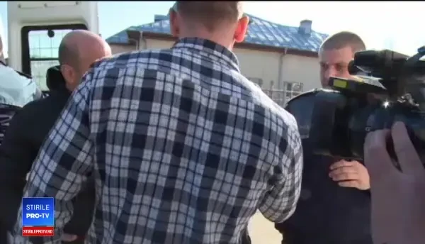 Minoră din Dâmbovița, violată. Mama, bunica și mătușa fetei i-au spus să păstreze secretul