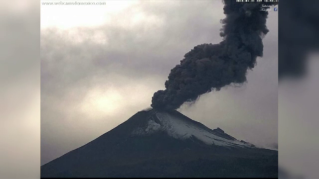Vulcanul Popocatepetl s-a trezit din nou la viață