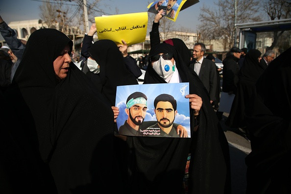 Miercurea Albă: 29 de femei „păcălite să-și dea hijab-ul jos, arestate”, în Iran