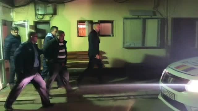 O minoră ar fi fost violată de iubitul mamei. Bărbatul a dat vina pe băutură