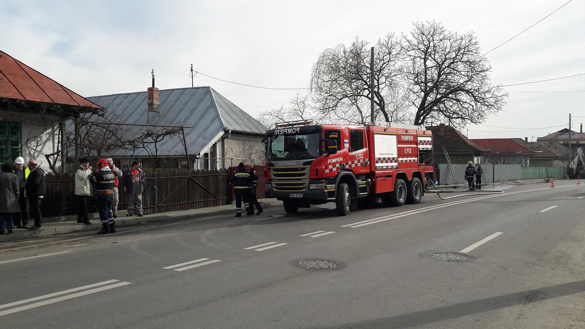Trei muncitori, răniți în timpul unei intervenții la o conductă de gaze