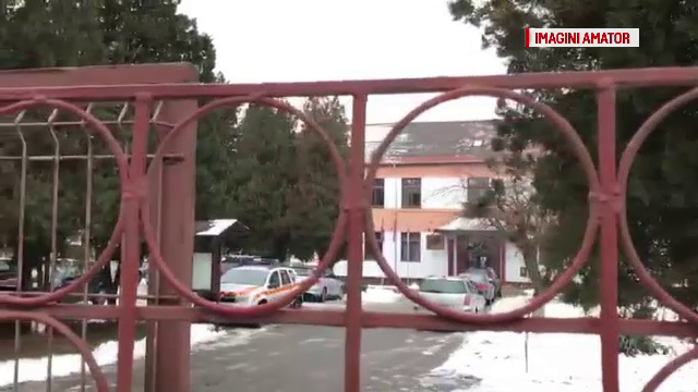 Elevele care l-au filmat pe profesorul de religie acuzat de comportament indecent, pedepsite