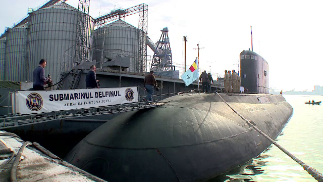 Ministrul Apărării: Forţele navale vor fi dotate cu trei submarine noi, nu cu unul