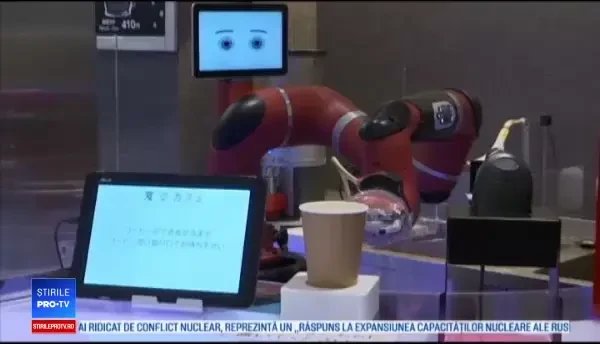 Robotul care face cafea, în barurile din Tokyo. ”Reducem costurile”