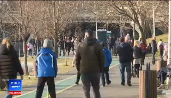 Vreme de primăvară, în plină iarnă. Avertizările medicilor