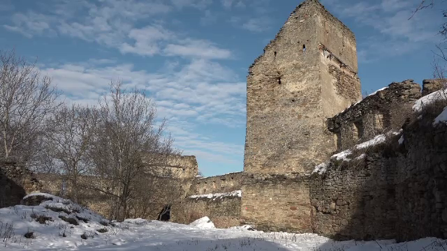 Cetatea de la Saschiz intră în renovare. Localitatea, cunoscută datorită Prințului Charles