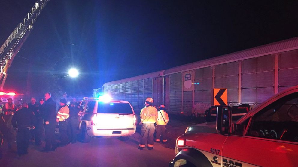 Coliziune violentă între două trenuri, în SUA. Doi morți și peste 50 de răniți