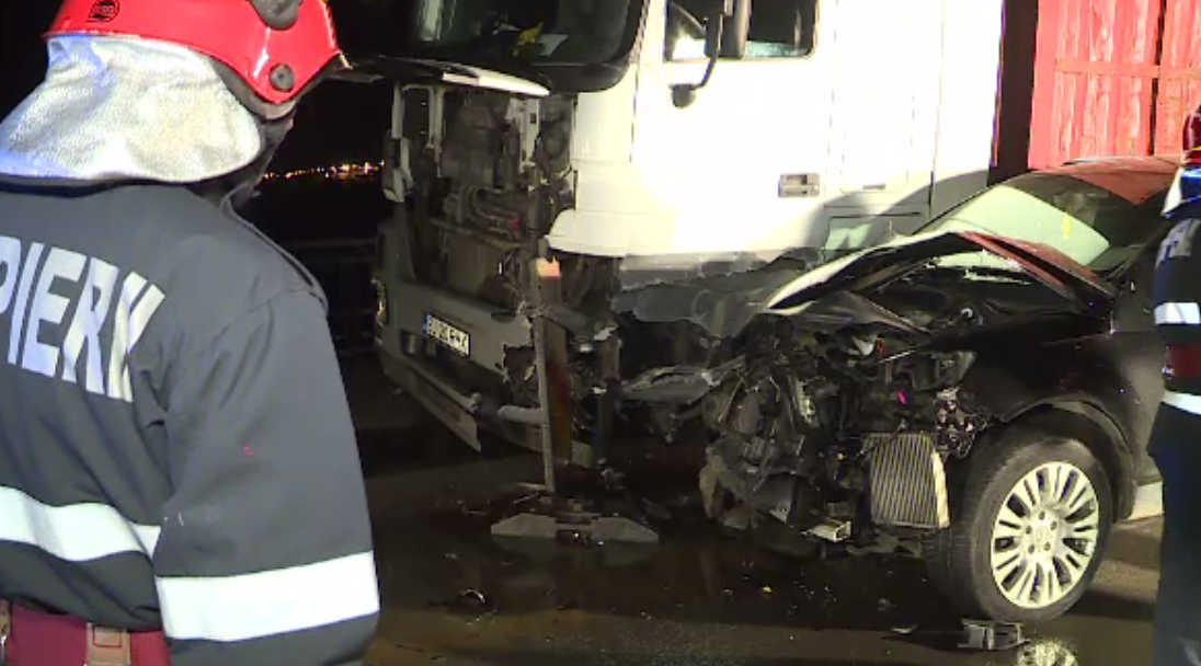 La un pas să provoace o tragedie după ce nu a acordat prioritate unui TIR, pe Centura Capitalei