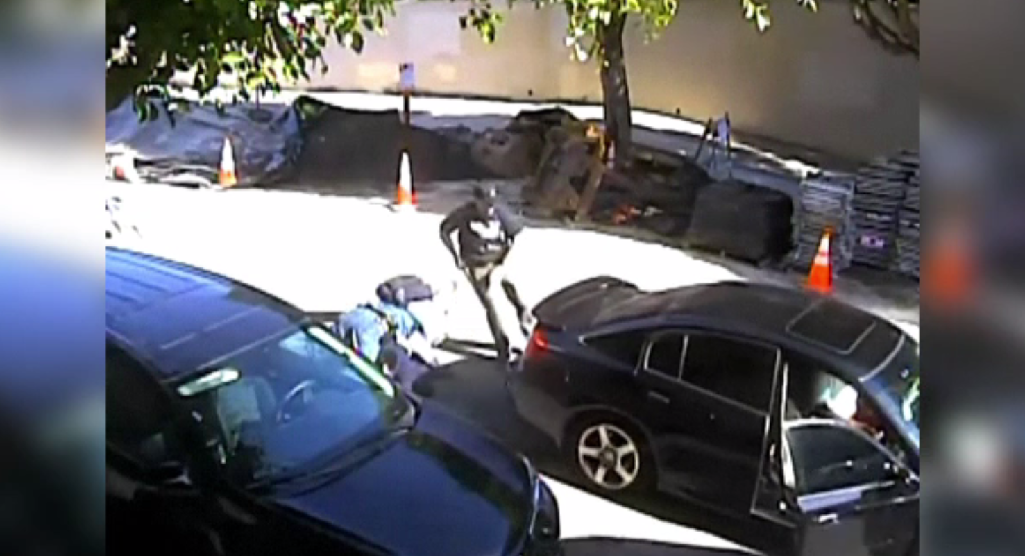 Polițist lovit cu mașina de un hoț prins în flagrant, care voia să fugă de la locul faptei