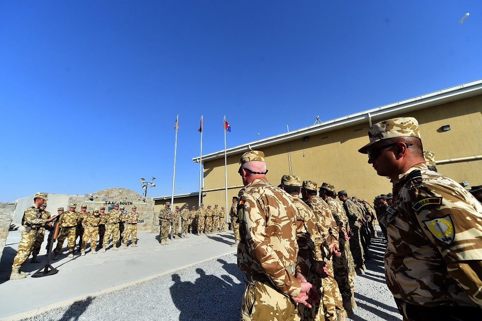 Fifor: România ar putea trimite mai mulți militari în treatrele de operații