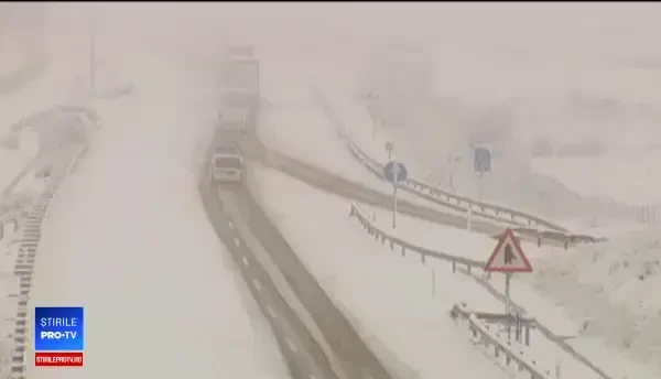 Ninsori abundente în Spania. Mai multe zboruri au fost anulate, iar pe șosele este haos