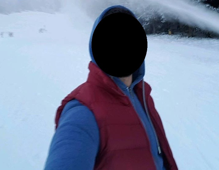 A vrut să plătească prostituate cu lire trase la xerox. Pățania unui tânăr din Dâmboviţa