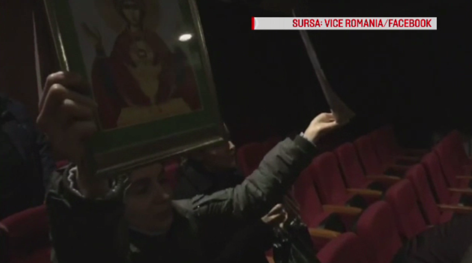 Câţiva credincioşi au întrerupt un alt film proiectat la Muzeul Ţăranului Român. Poliţia a intervenit şi i-a scos din sală