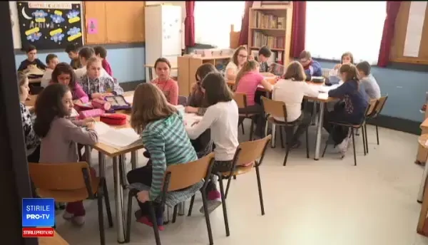 Calificativele acordate la școala primară ar putea fi înlocuite cu sistemul „step by step”