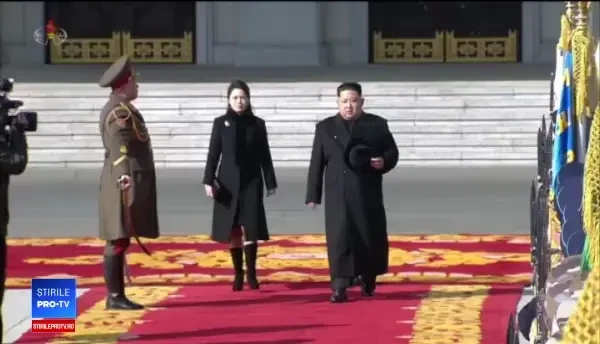 Paradă militară grandioasă în Coreea de Nord. Zeci de mii de soldați au defilat