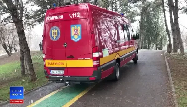 Femeie de 60-70 de ani găsită moartă în lacul din parcul IOR