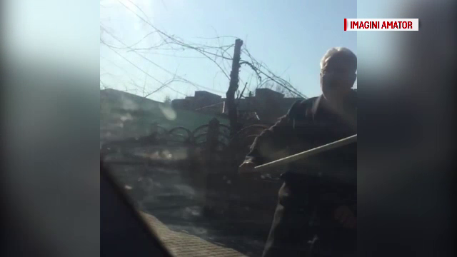 Răzbunarea unui avocat din Craiova, după ce a găsit o mașină parcată în fața porții