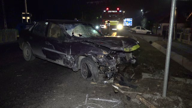 Accident între o mașină și o căruță, în Argeș. Un mort și șase răniți