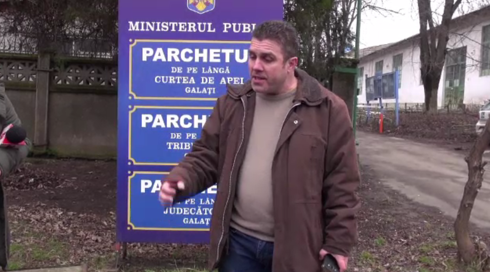 Profesor de istorie reținut, după ce a luat în spațiu aproape trei mii de basarabeni