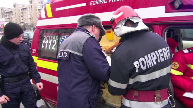 Un bărbat din Neamț și-a amenințat cu moartea soția și, din greșeală, și-a dat foc