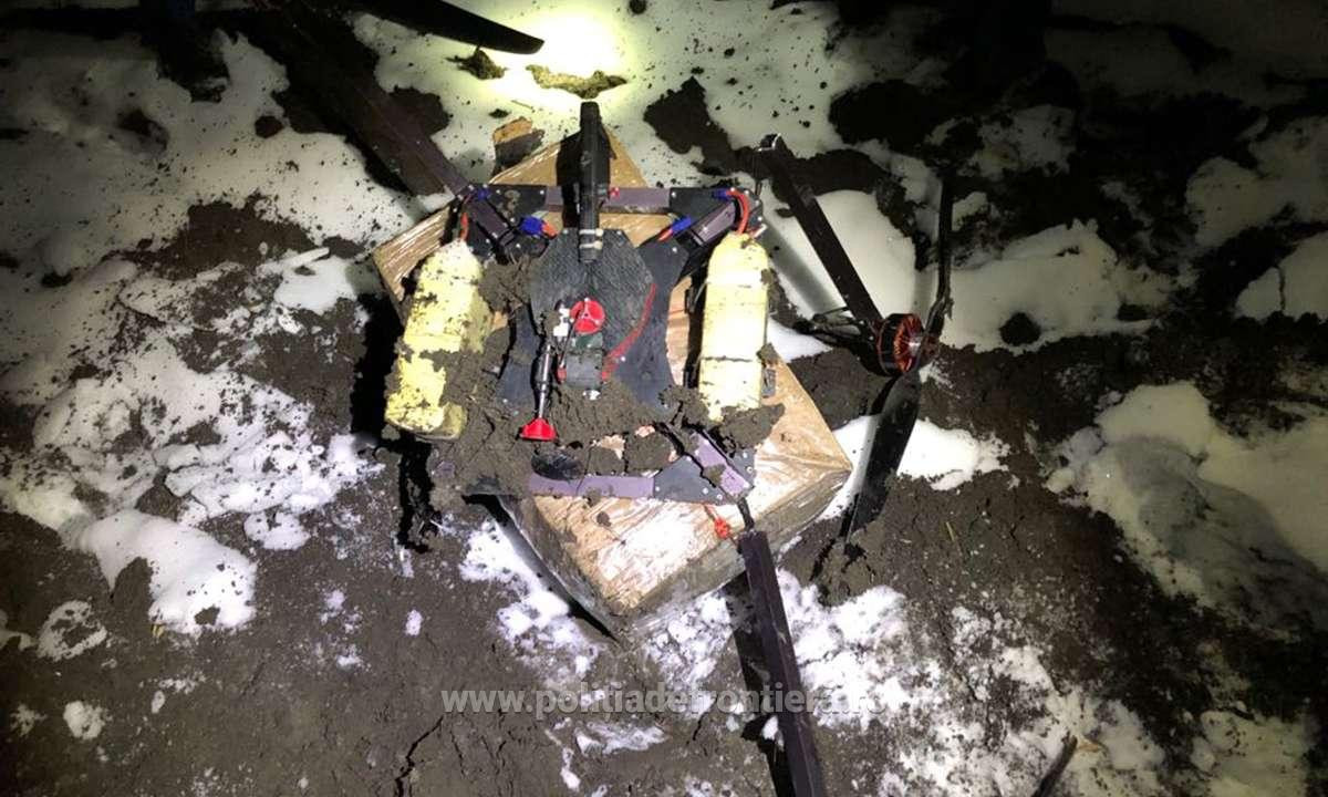 Ţigări moldoveneşti de contrabandă, aduse cu o dronă în România