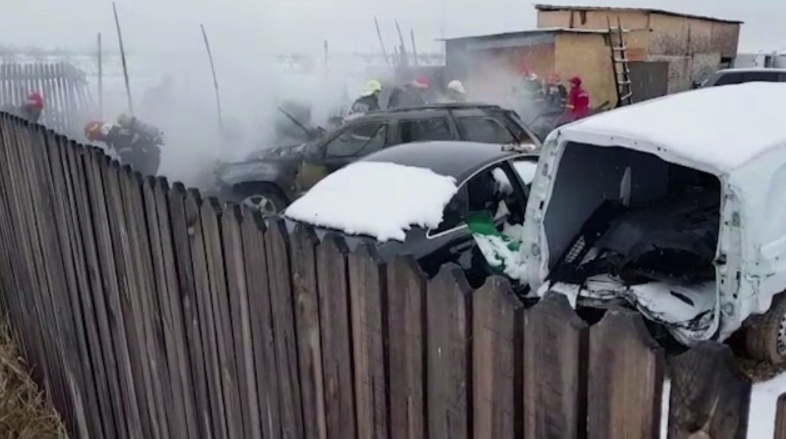 Un paznic a murit după ce baraca în care se adăpostea a fost mistuită de flăcări