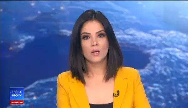 O tânără a rămas agățată de telescaun, după ce a încălcat regulile de pe pârtie