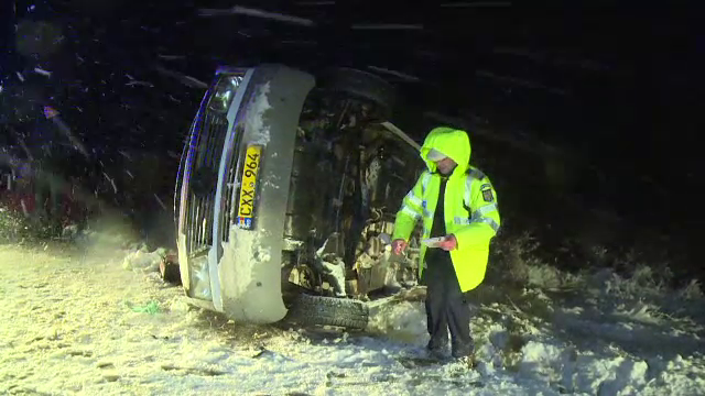 Un microbuz cu pasageri din Republica Moldova s-a răsturnat la Vaslui