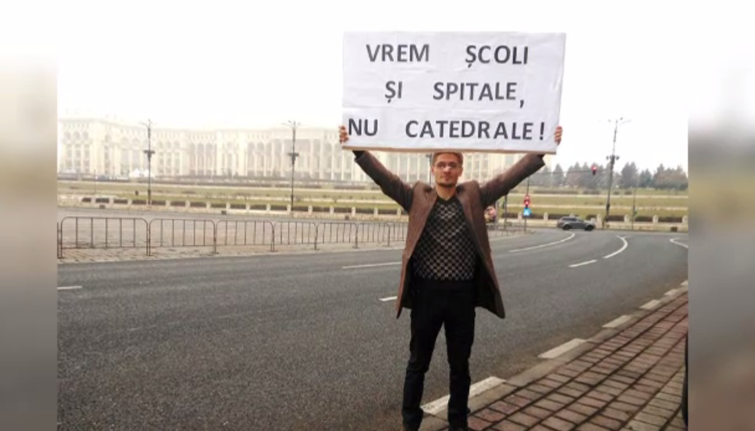 Protest față de primarii care dau pe bandă bani pentru Catedrala Mântuirii Neamului