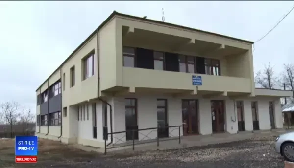 Au plătit 400.000 de euro pentru un afterschool, dar nu au bani pentru utilități și salarii