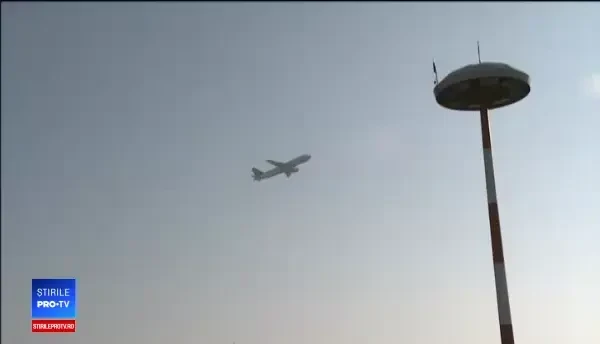 Zborurile întârziate vă pot aduce despăgubiri de sute de euro. Procedura, foarte simplă