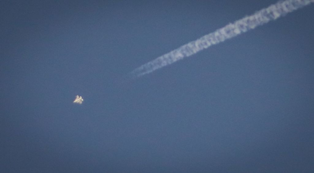 Un avion militar s-a prăbuşit în Turcia, lângă baza Cigli din Izmir