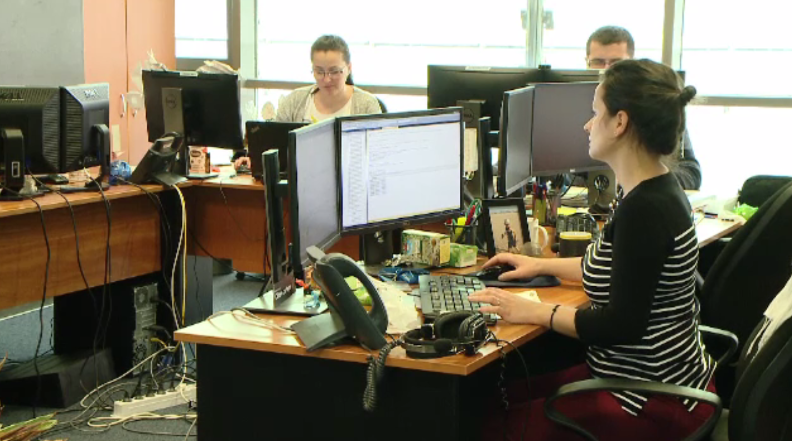 Cursuri de specializare pe banii companiei pentru tinerii români. ”Am ajuns șef de vânzări”