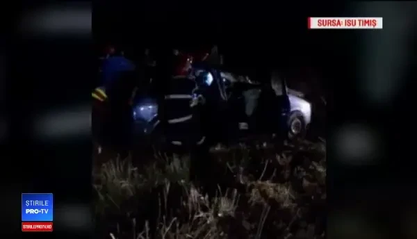 O fetiță de 6 ani a murit în Timiș, iar mama ei este în stare gravă, după ce o mașină a ajuns pe contrasens