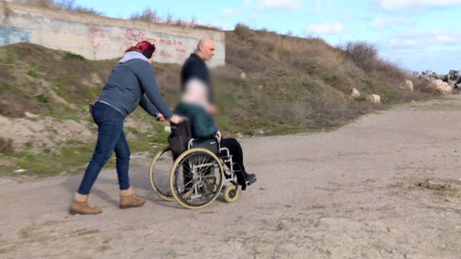 Persoanele cu dizabilități, umilite în România. Situație revoltătoare petrecută la Constanța