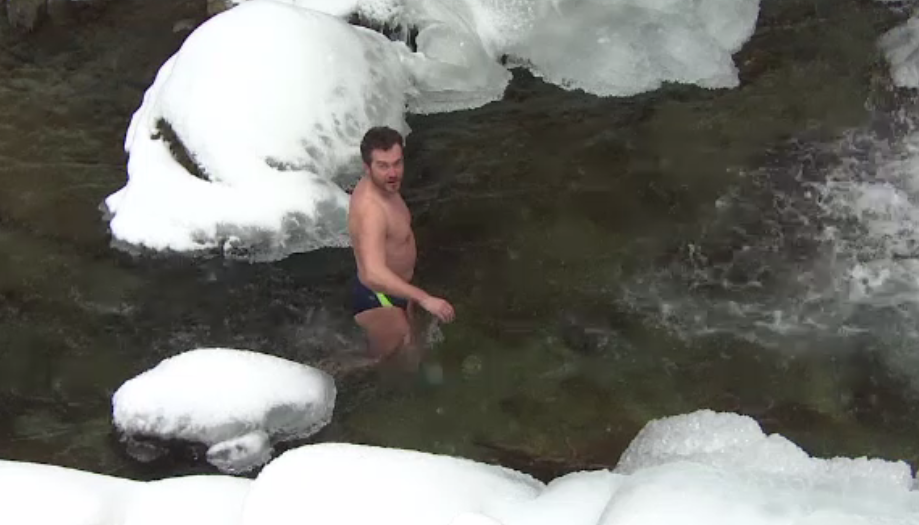 Avram Iancu şi Levente Polgar se antrenează în condiții vitrege pentru ultramaratonul de la Cercul Polar