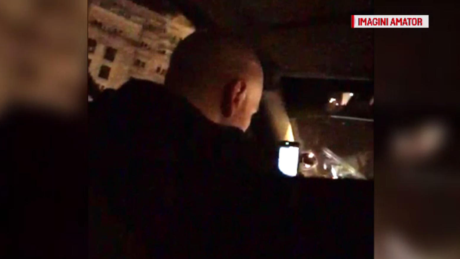 Reacția violentă a unui taximetrist, când i se cere să pornească aparatul de taxat. ”Vrei să te dau altfel jos?”