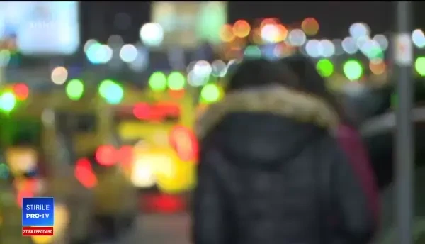 Reacția violentă a unui taximetrist, când i se cere să pornească aparatul de taxat. Vrei să te dau altfel jos?