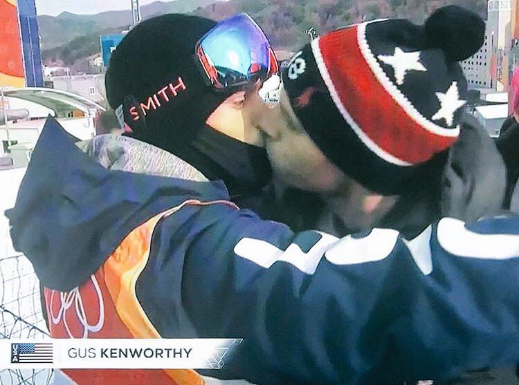 Sărutul gay care a făcut valuri la JO. "Nu am realizat că eram filmaţi”