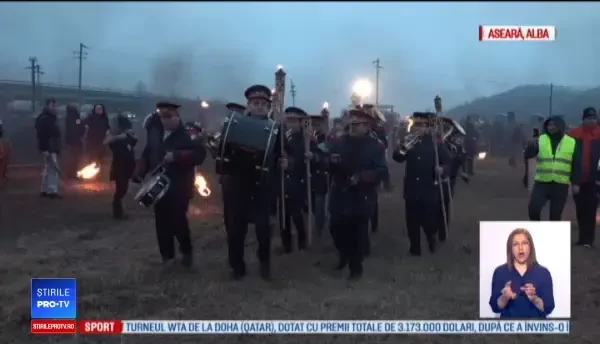 Tradiții la intrarea în postul Paștelui, în Sebeș: localnicii alungă spiritele rele cu ”opaițele”