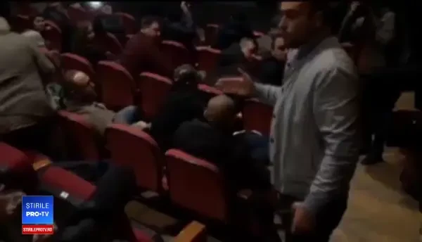 Persoanele care au întrerupt filmul 120 BTM, amendate. Un nou protest anunțat la următoarea peliculă