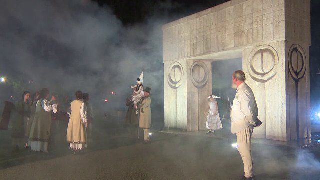 Spectacol la Târgu Jiu, cu ocazia împlinirii a 142 de ani de la naşterea lui Constantin Brâncuşi