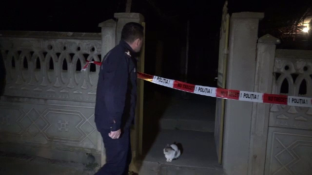 Femeie din Alba găsită moartă în casă, cu arsuri grave. Suspiciunea anchetatorilor