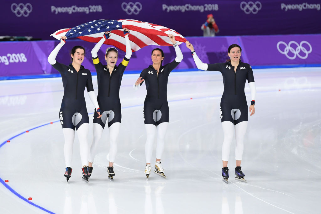 Costumele patinatoarelor americane, motiv de controversă la JO de iarnă. FOTO