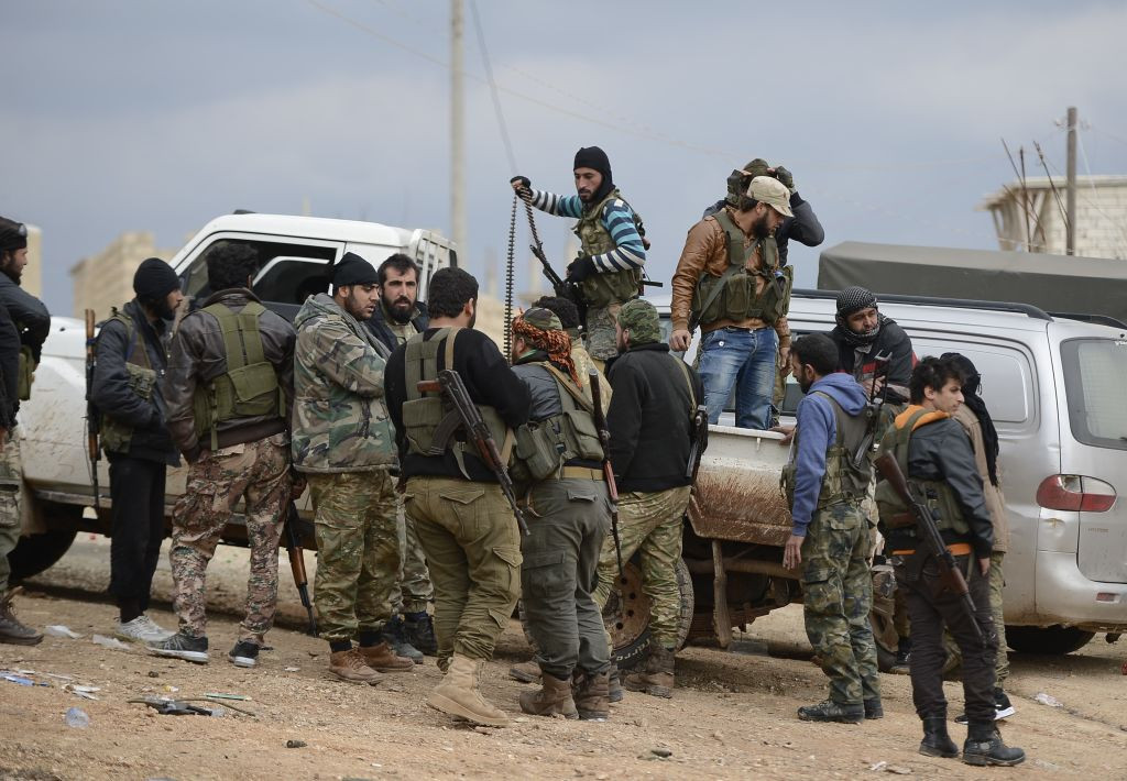 A cincea zi de bombardamente în Siria. 296 de civili au murit. Merkel: ”E un masacru”